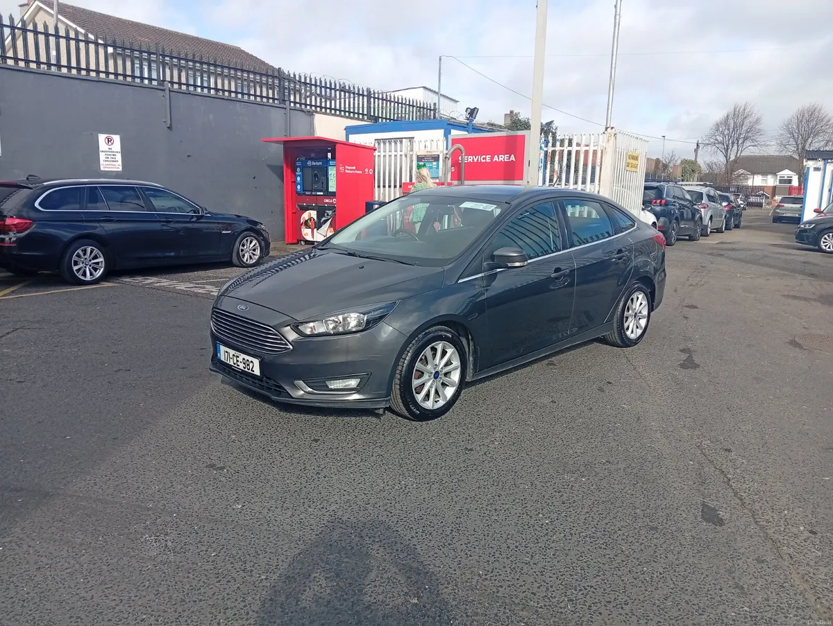 2017 ford focus 1.5 tdci titanium - Image 3