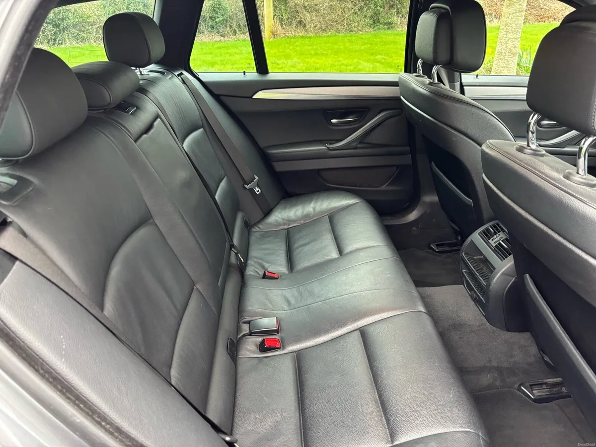 BMW 520d Touring Msport - Image 4
