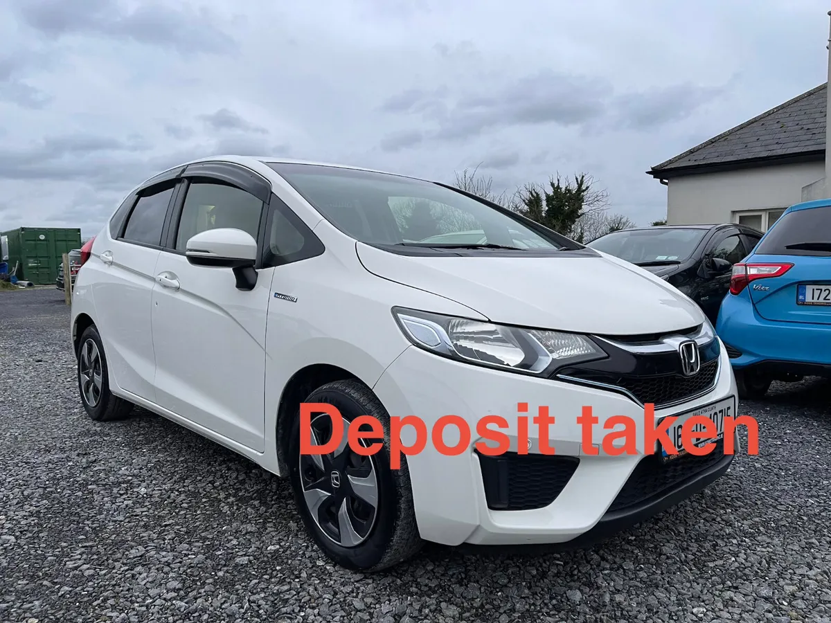 Honda Fit 2016🚗 1.5, HYBRID Push Start - Image 1