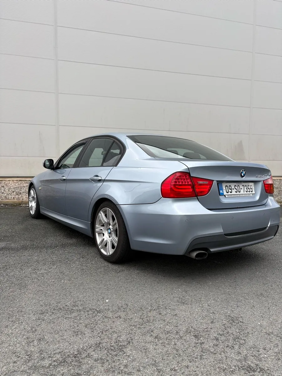 BMW 318D *M SPORT* - Image 4