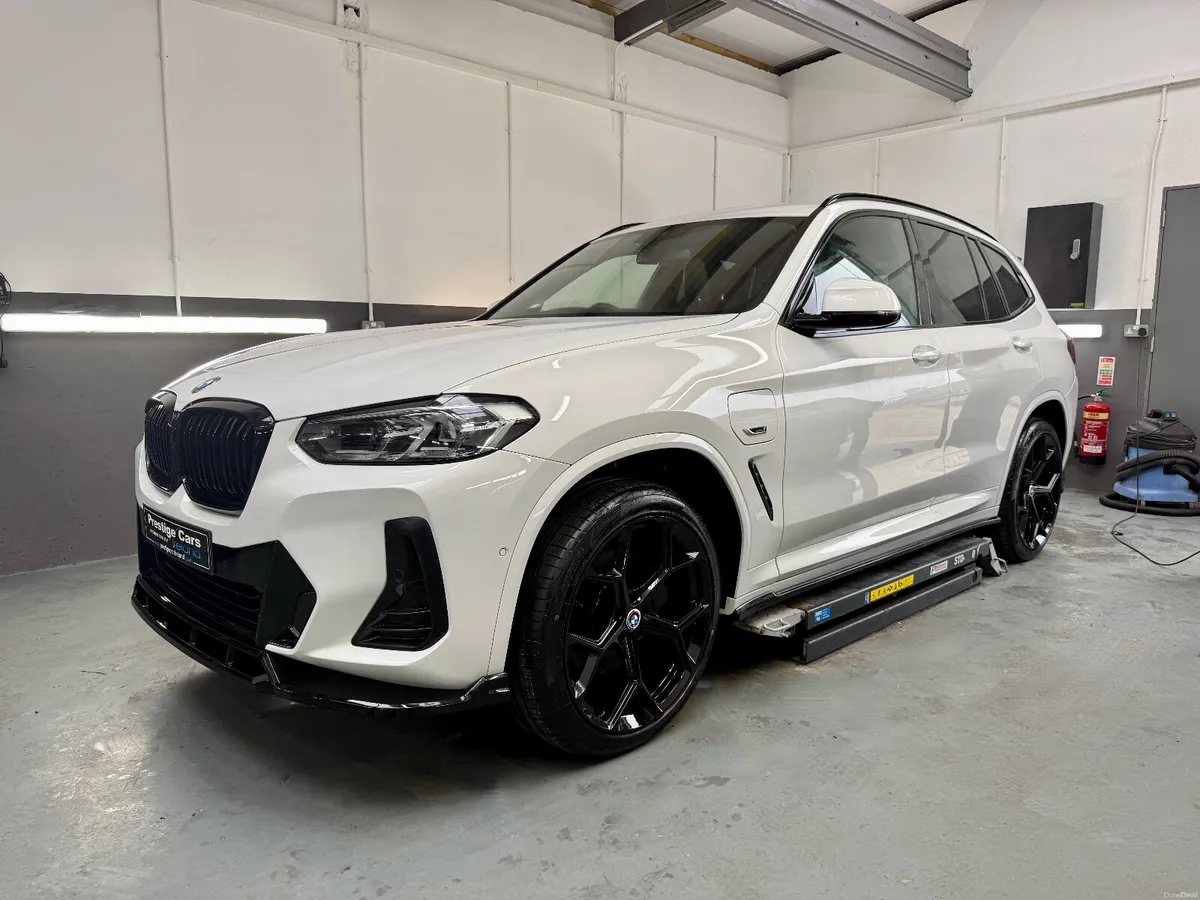 221 BMW X3 30E M SPORT AUTO,BODY KIT,ALPINE WHITE