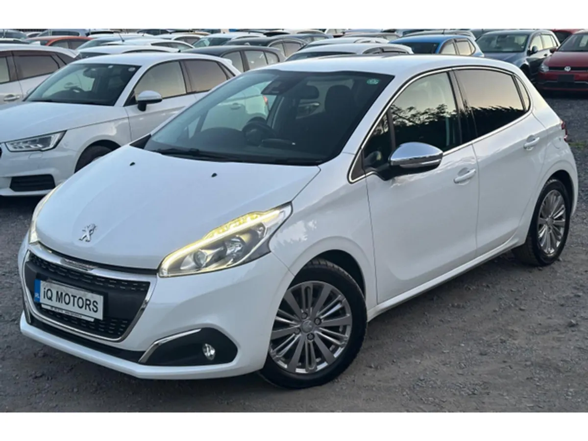 Peugeot 208 1.2 Automatic Low Mileage (8577) - Image 2