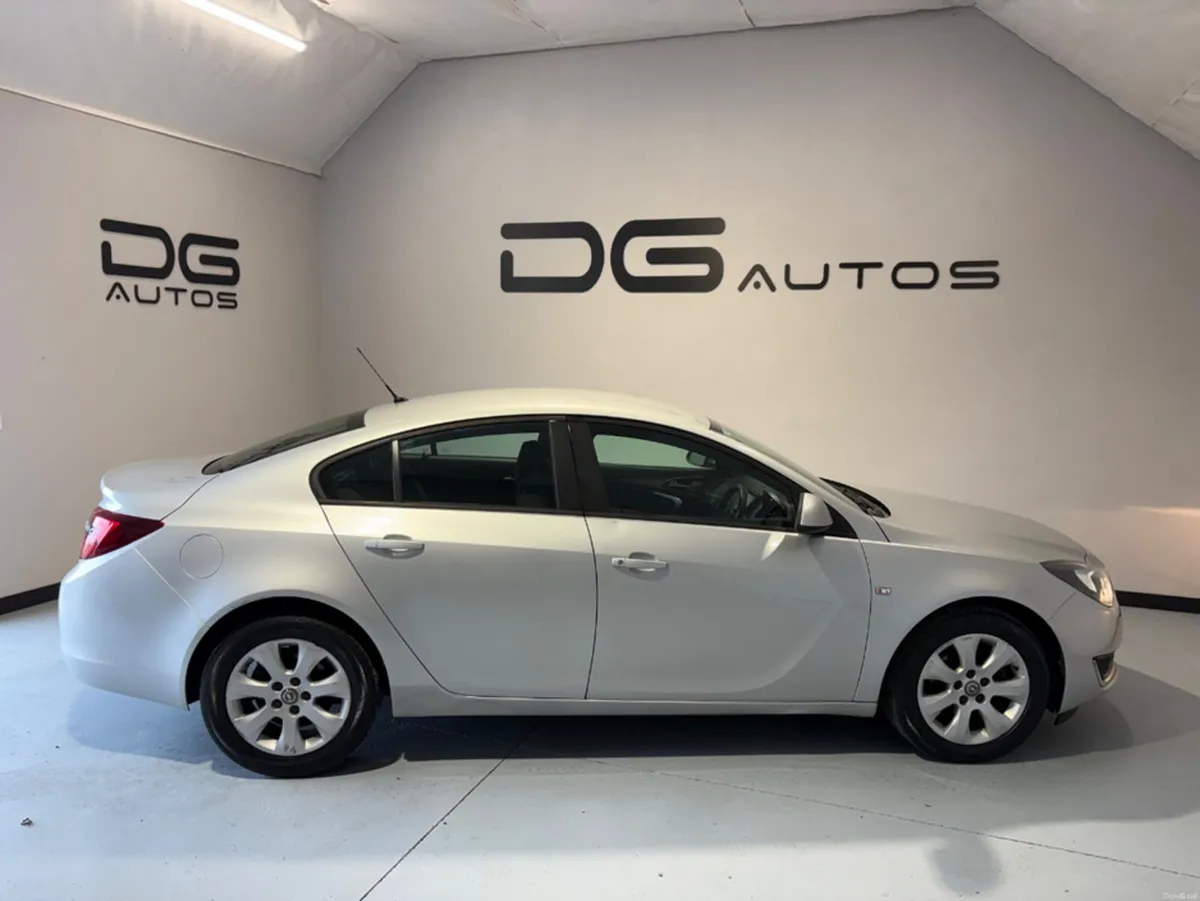 Opel Insignia E 1.6 CDTI 136PS 4DR A AUTO - Image 2