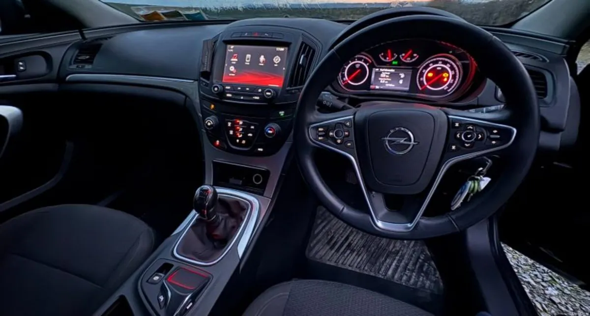 Vauxhall Insignia 2015 - Image 4