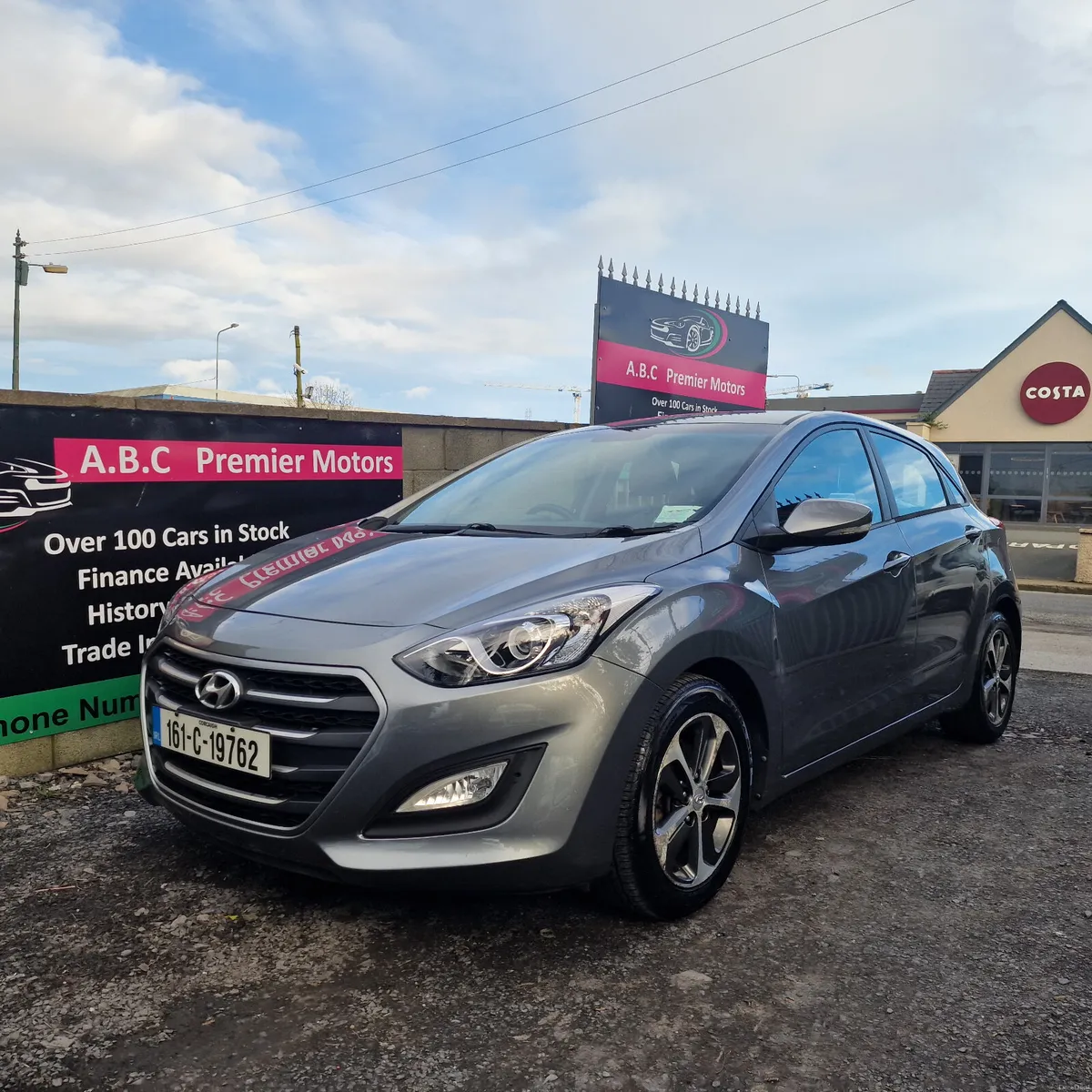 Hyundai i30 2016 Automatic - Image 4