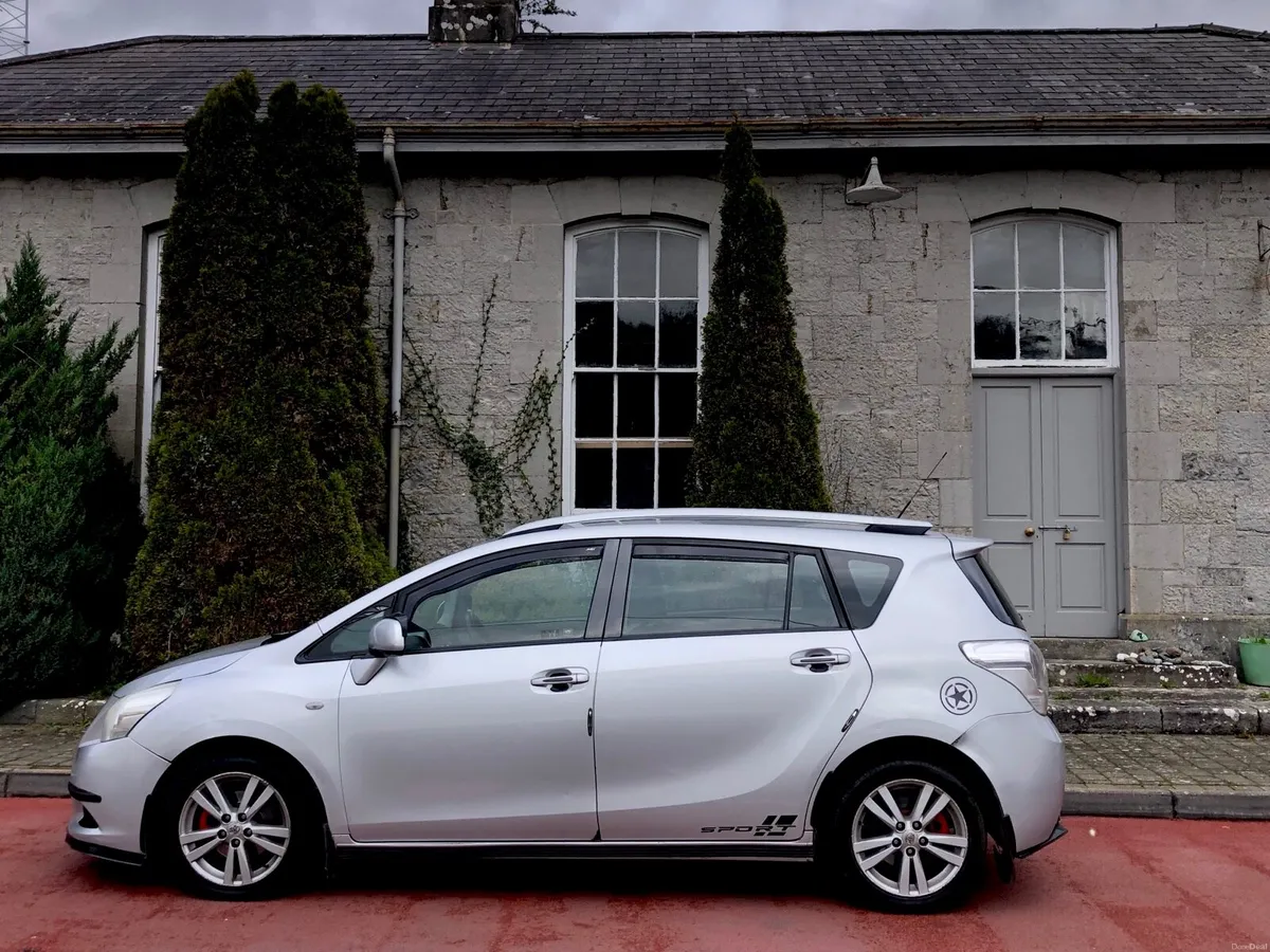 TOYOTA VERSO 7 SEATER NCTD 1/27 - Image 3