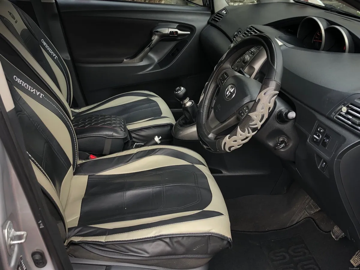 TOYOTA VERSO 7 SEATER NCTD 1/27 - Image 4