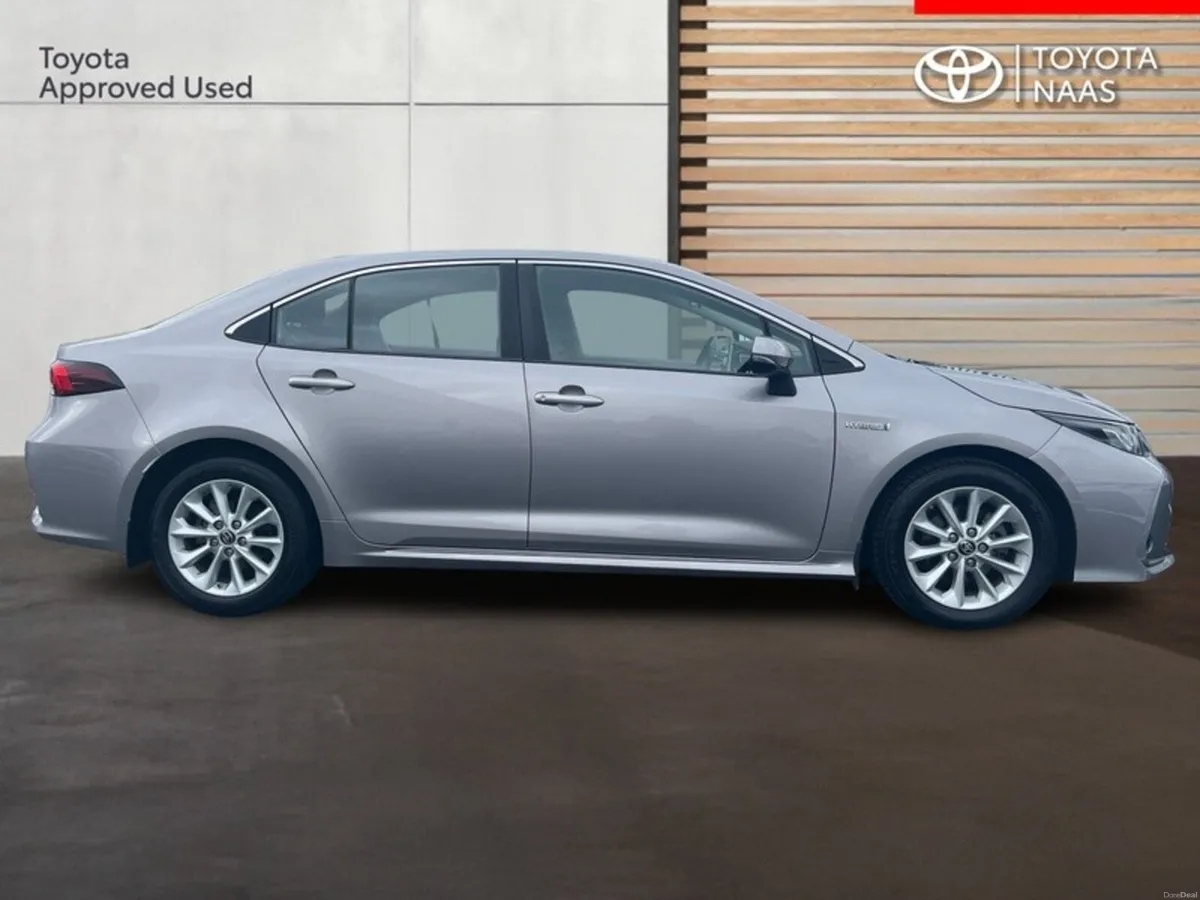 Toyota Corolla COROLLA HYB LUNA SALOON - Image 3