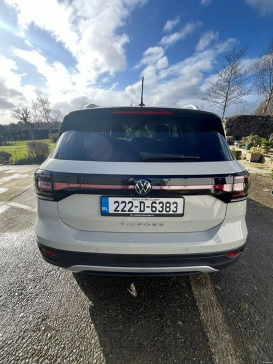 Volkswagen T-Cross 2022 - Image 2