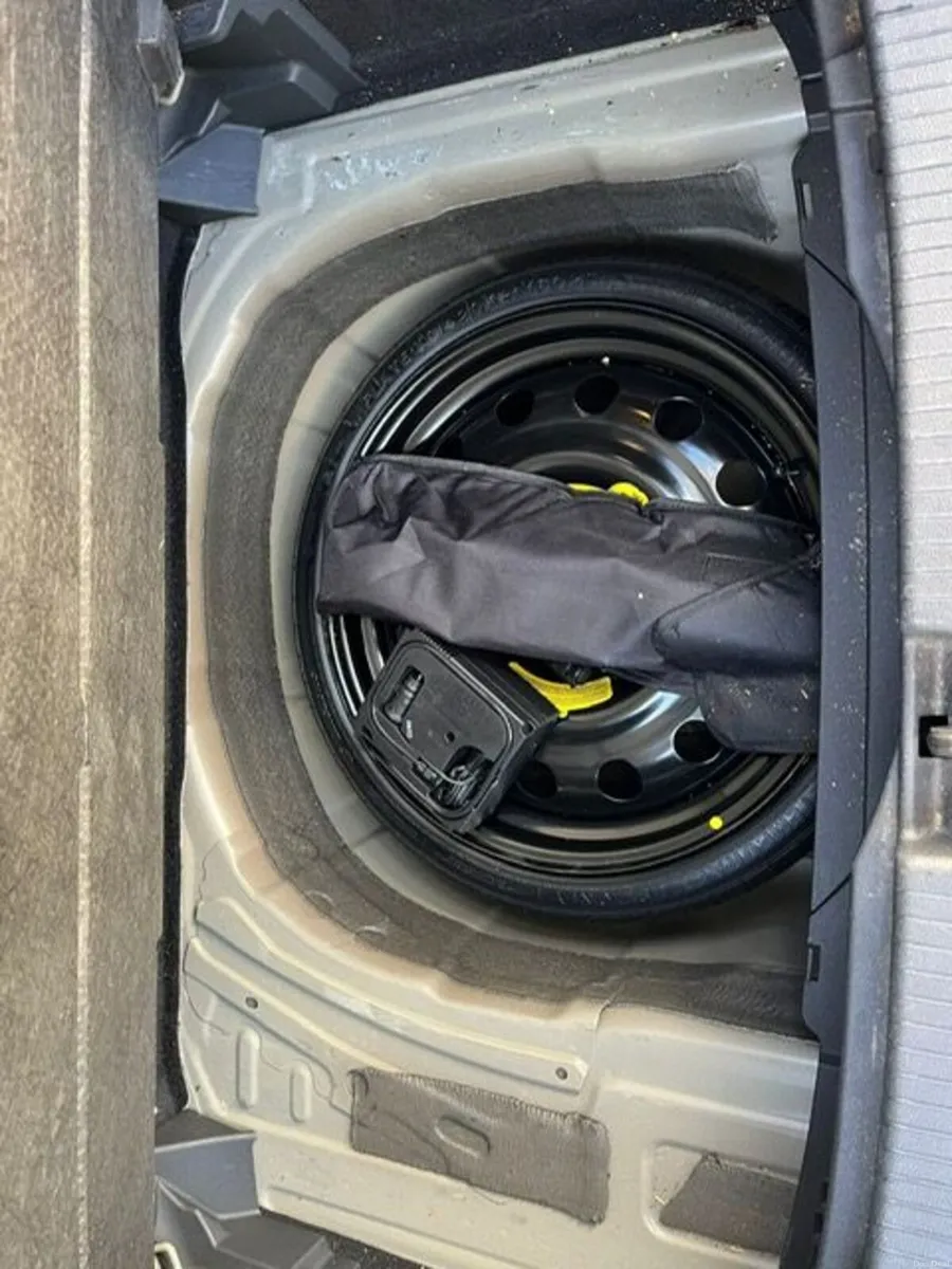 Volkswagen T-Cross 2022 - Image 4