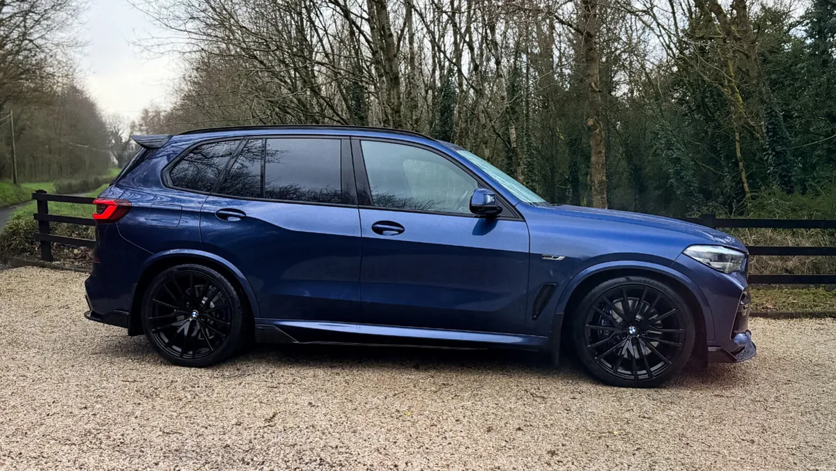 2021 (212) BMW X5 45e M Sport Pro - Image 2