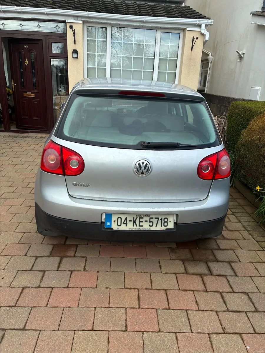Volkswagen Golf 2004 - Image 2