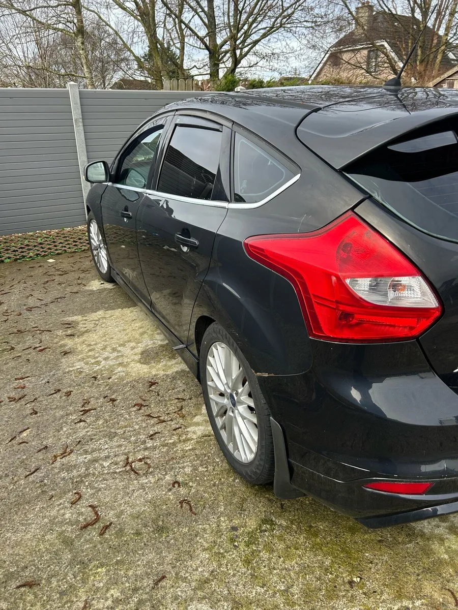 Ford Focus - Image 2