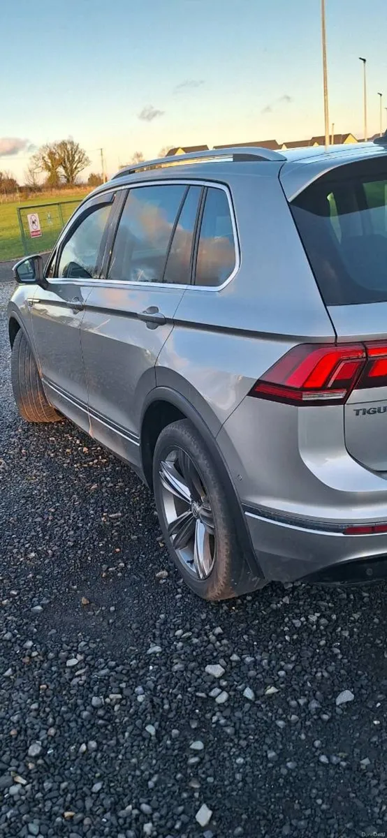 Volkswagon Tuigan R Line - Image 4