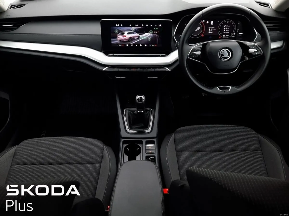 Skoda Octavia **ESTATE**SELECTION 2.0TDI 115HP - Image 2