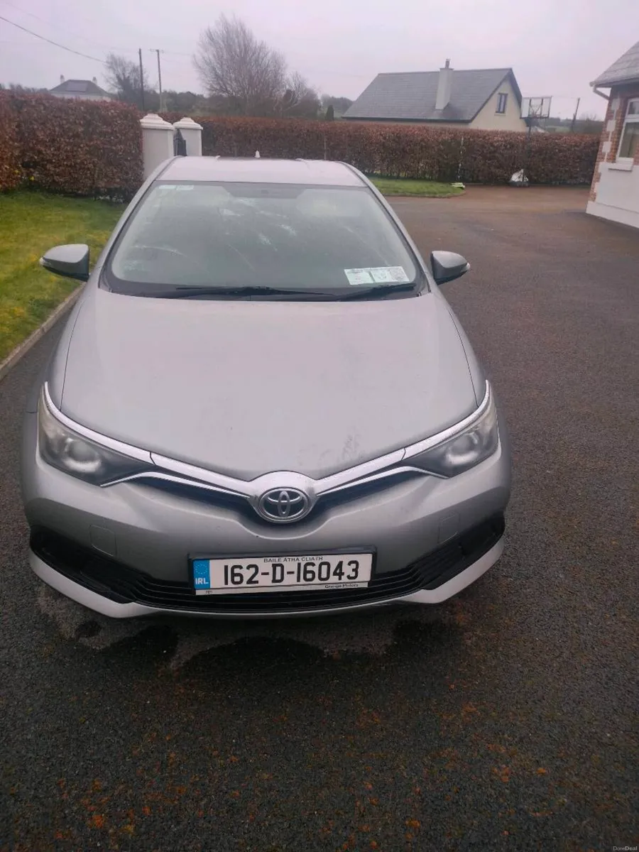 Toyota auris - Image 1