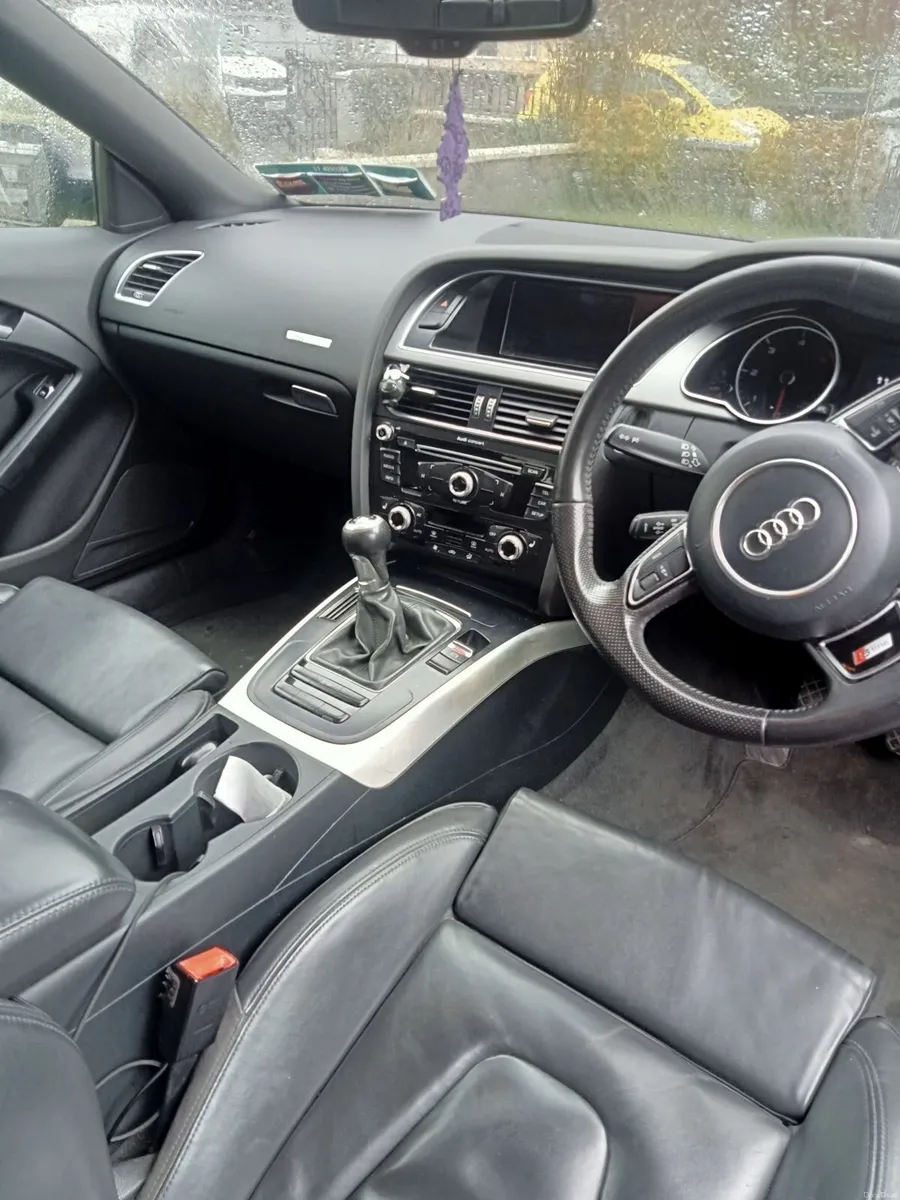 Audi A5 S-Line 2013 - Image 2