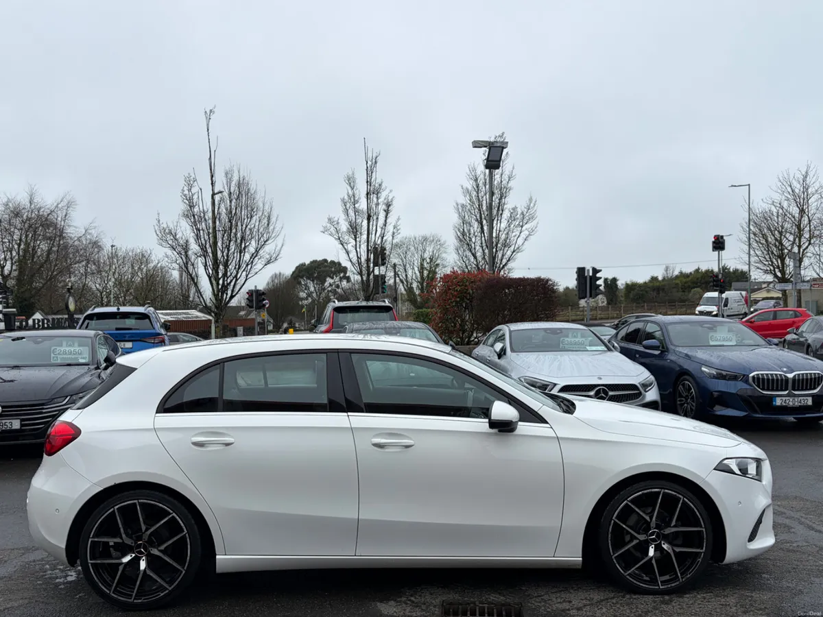 182 Mercedes-Benz A160D Auto Executive *New Model* - Image 4