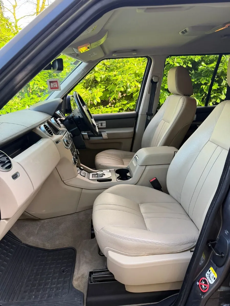 Land Rover Discovery 2015 - Image 4