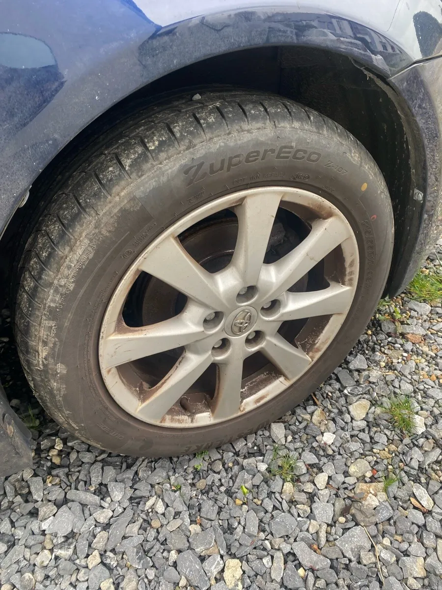 Toyota avensis 2009 - Image 4