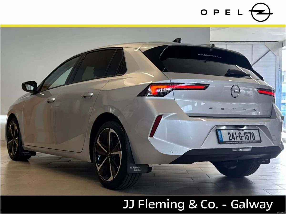 Opel Astra Elegance 1.2 Turbo 110PS Petrol 6 Speed - Image 4