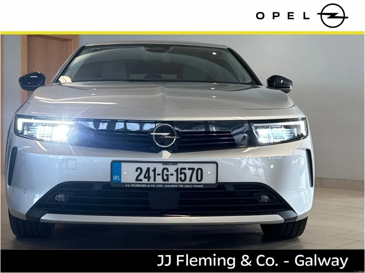 Opel Astra Elegance 1.2 Turbo 110PS Petrol 6 Speed - Image 2