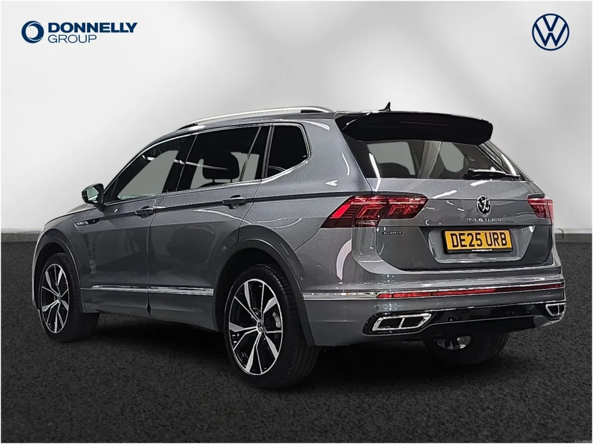 Volkswagen Tiguan Allspace Estate R-Line - Image 3