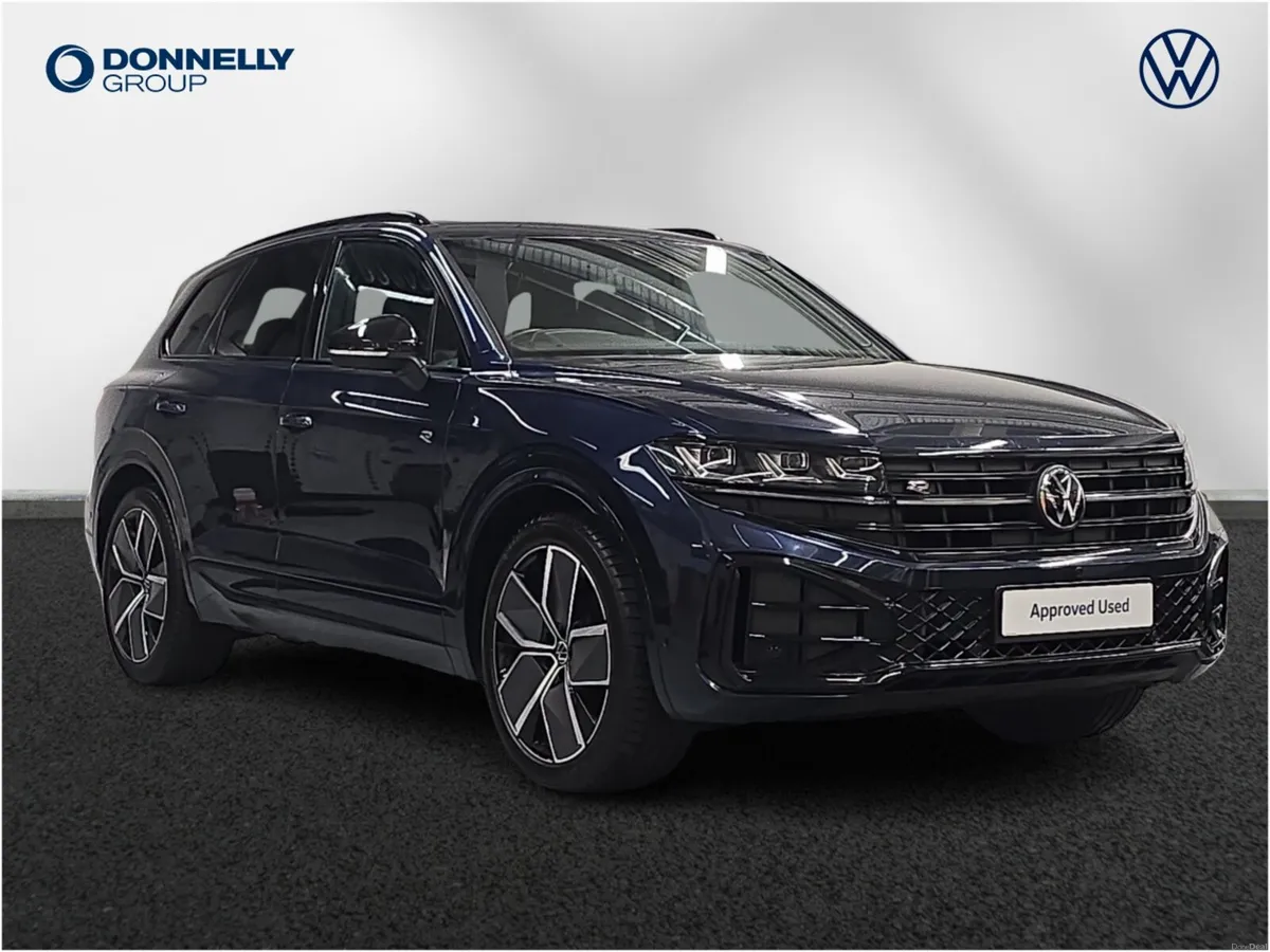 Volkswagen Touareg Diesel Estate Black Edition - Image 1