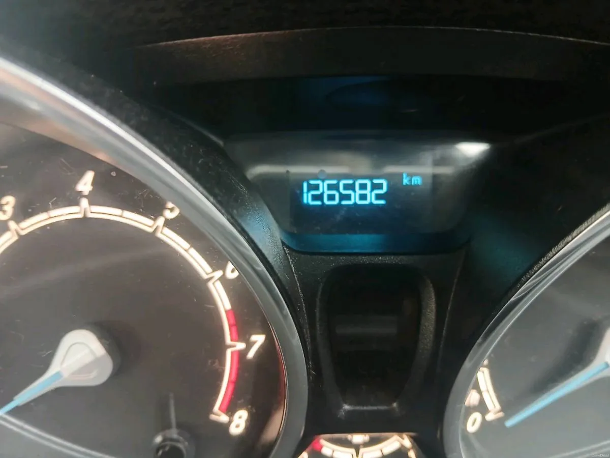 Ford Fiesta 2014 Titanuim Petrol 1.25 - Image 3