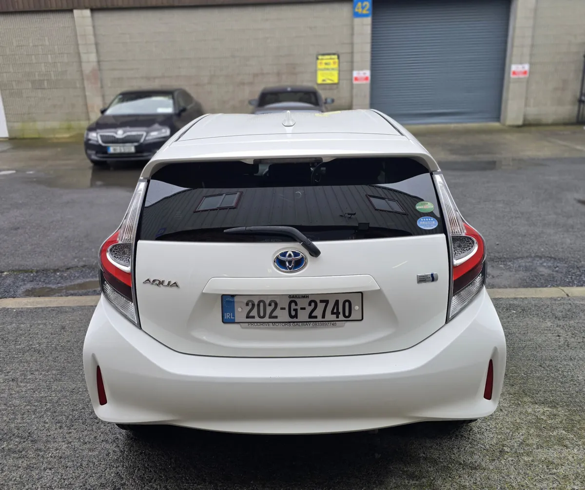 Toyota Aqua 1.5L Hybrid 2020 - Image 2