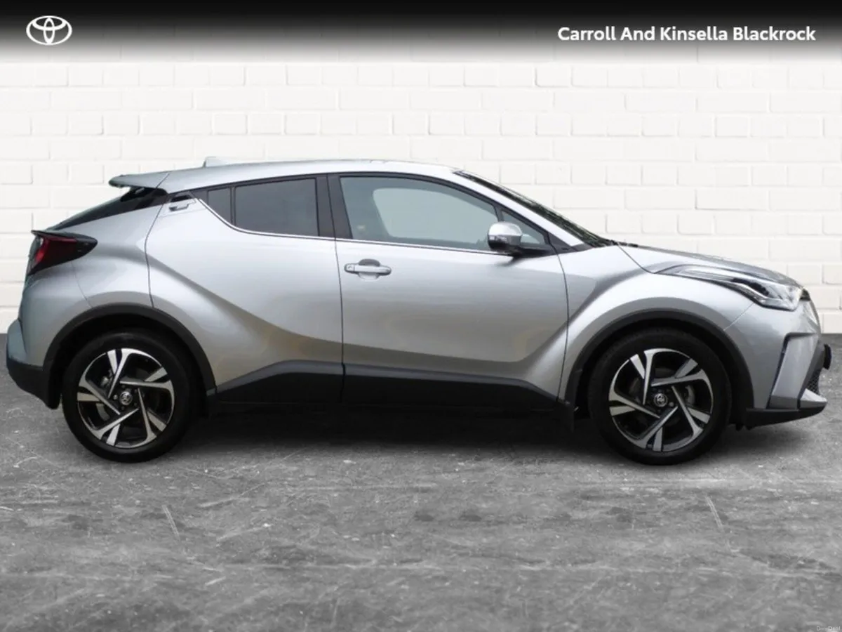 Toyota C-HR Hybrid Sport - Image 3