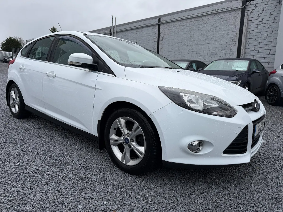 2014 (141) Ford Focus 1.6 TDCI 95PS Zetec - Image 1