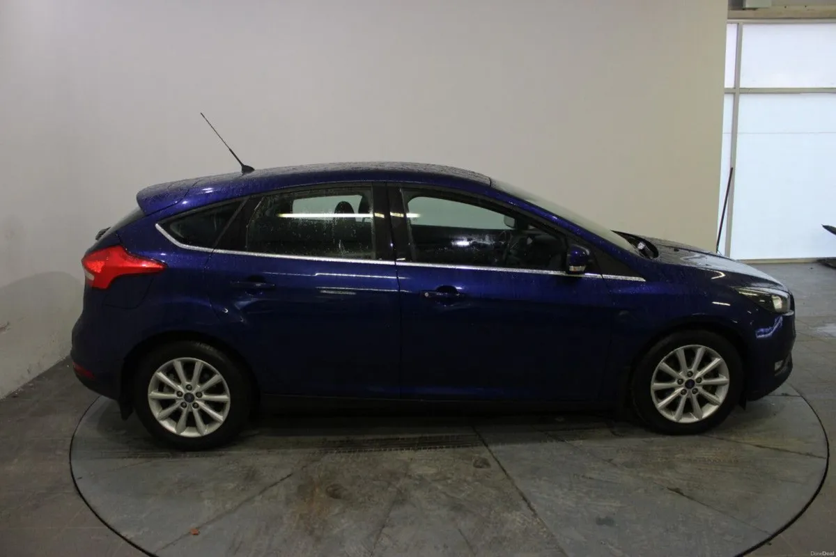Ford Focus 1.5 TDCi 120PS Titanium Automatic - TEN - Image 3