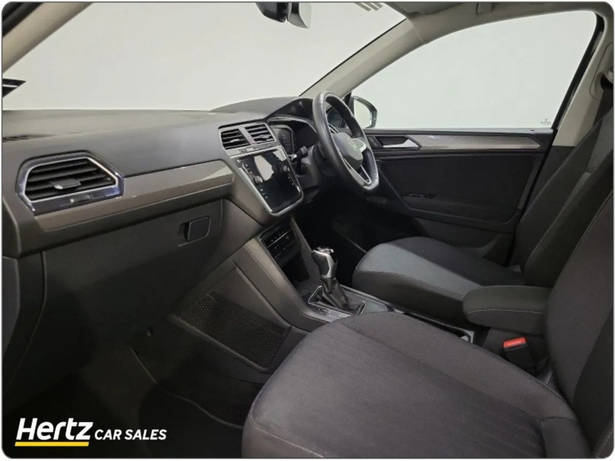 Volkswagen Tiguan Allspace LIFE 2.0TDI Diesel Auto - Image 4