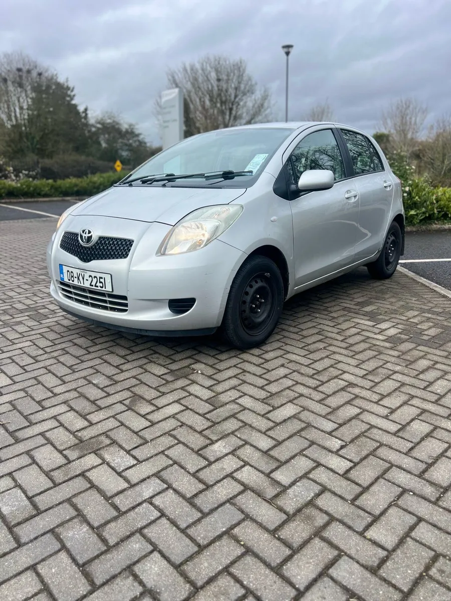 2008 TOYOTA YARIS 1.0 LUNA AUTOMATIC - Image 1