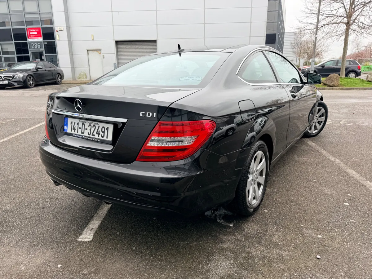 141 Mercedes-Benz C-Class C220 Coupe *** Pan Roof - Image 2