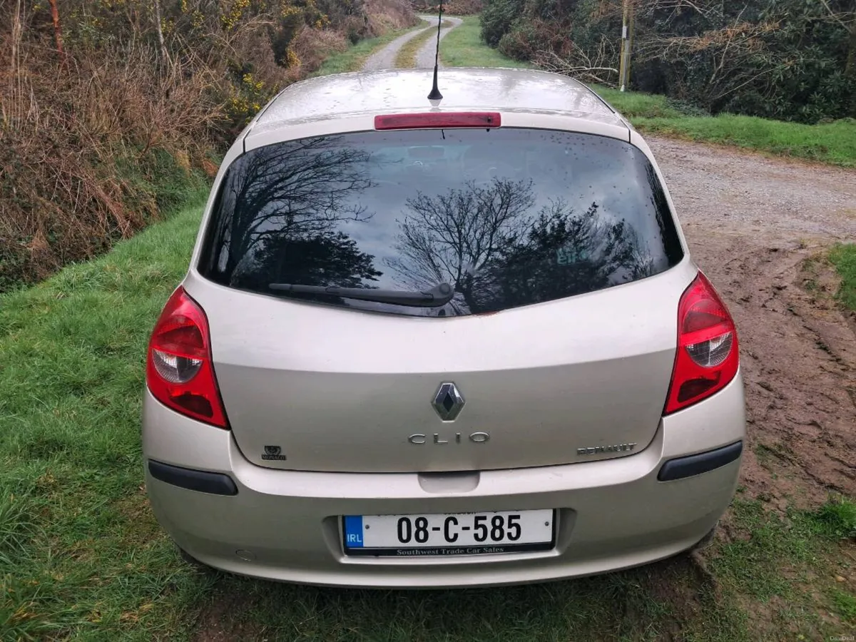Clio 08 quick sale - Image 3