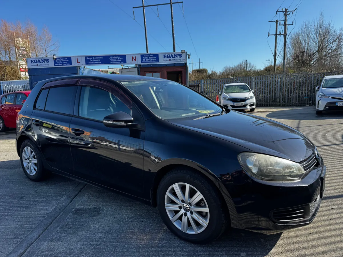 Volkswagen Golf 2013 - Image 2