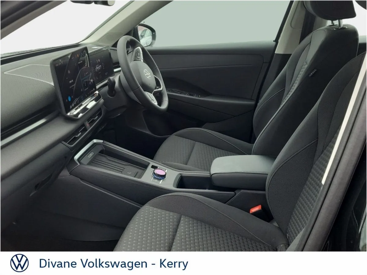 Volkswagen T-Roc LIFE 1.5TSI MHEV PETROL 116 BHP - Image 4