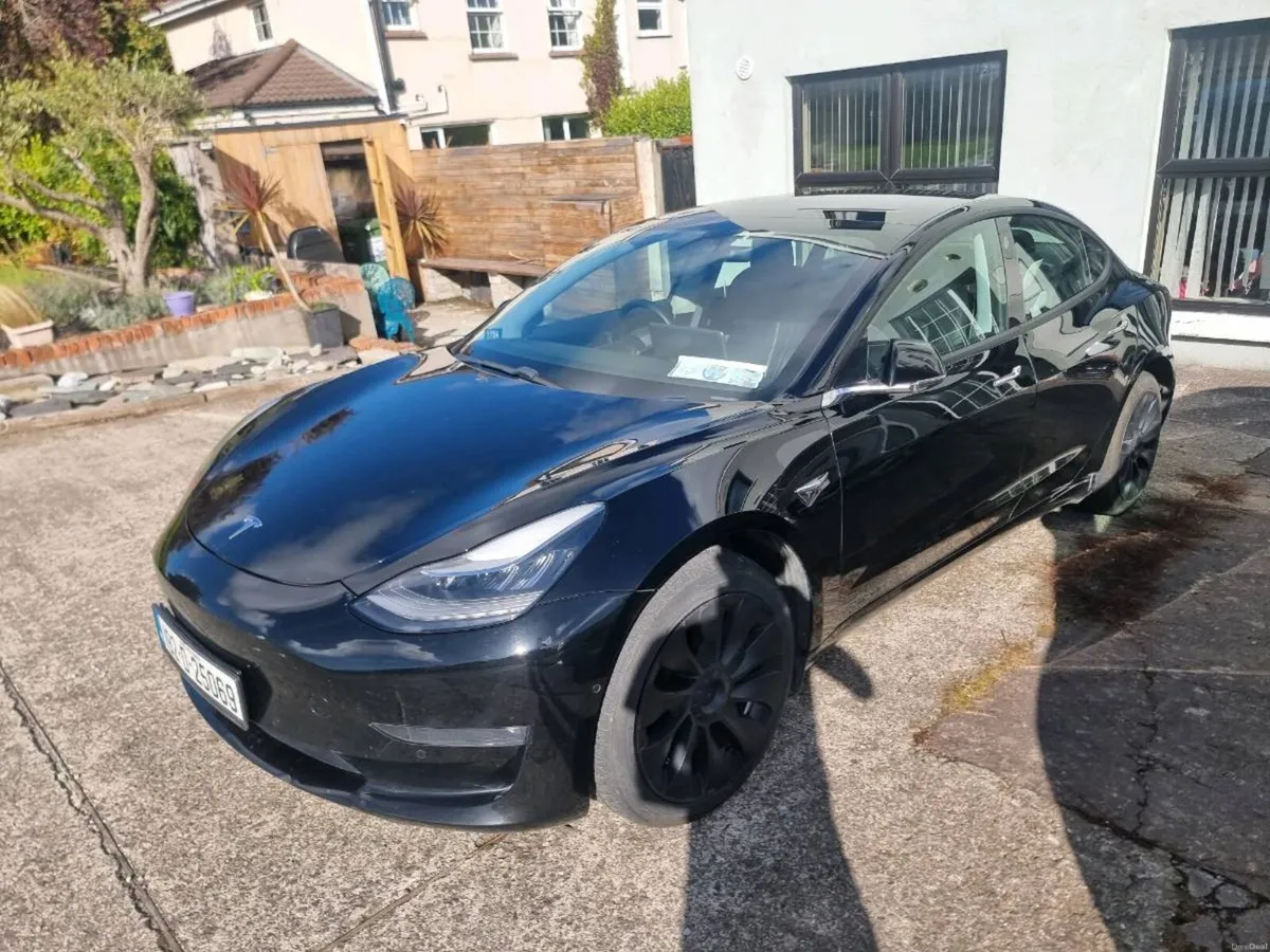Tesla Model 3 Long Range AWD - Image 5