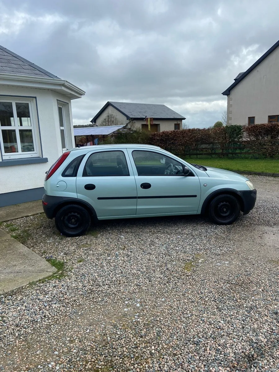 Opel corsa TAX & TEST - Image 3
