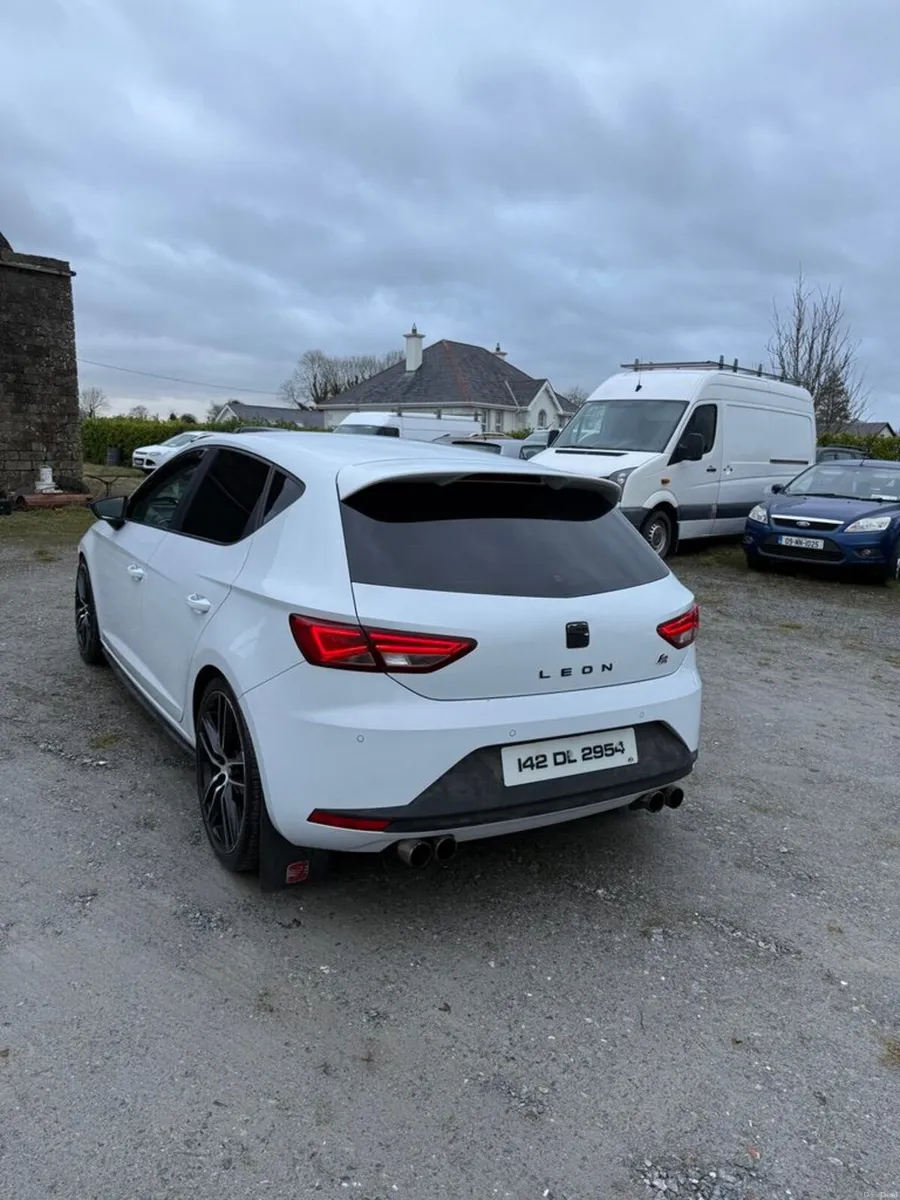 SEAT Leon 2014 - Image 1