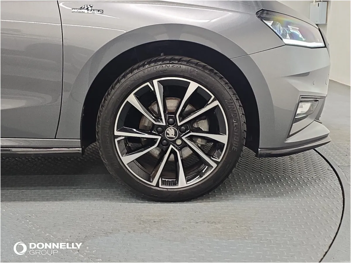 Skoda FABIA Hatchback Monte Carlo Edition - Image 5