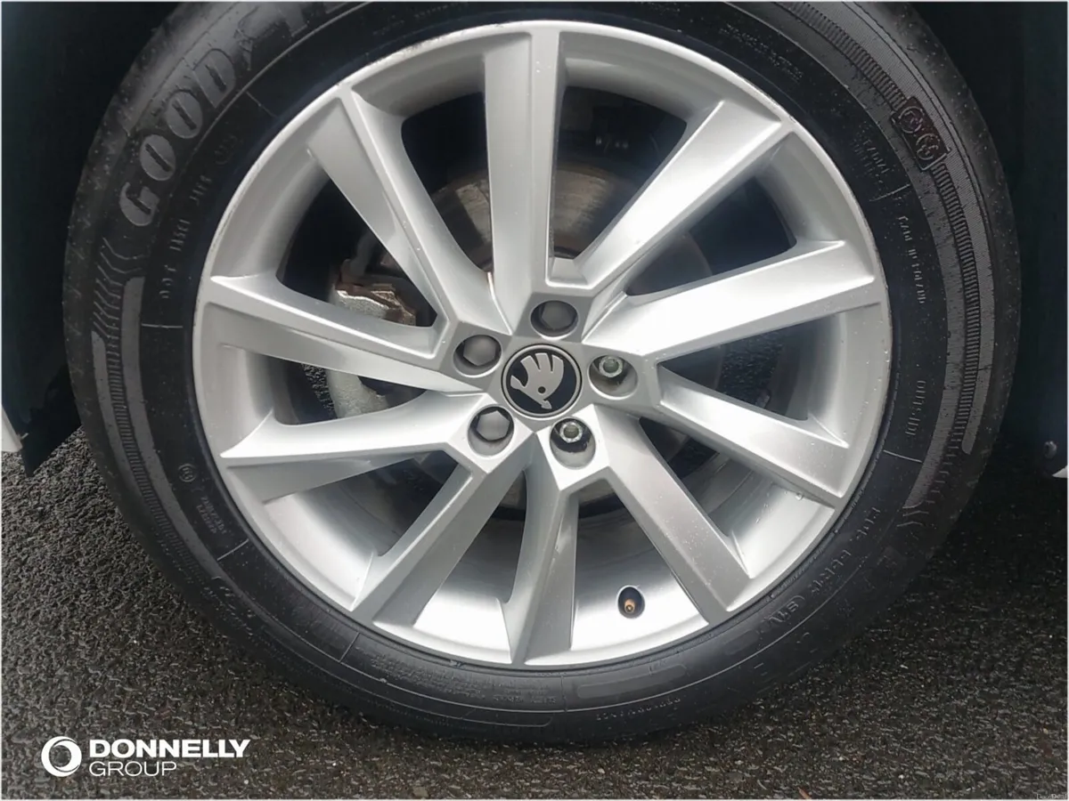 Skoda KAMIQ Hatchback SE Edition - Image 4