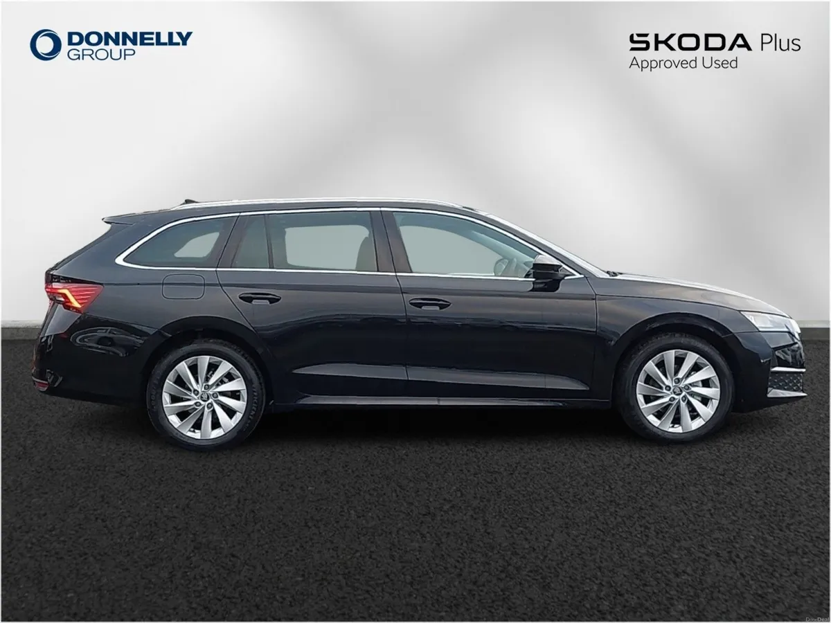 Skoda OCTAVIA Diesel Estate SE L - Image 3