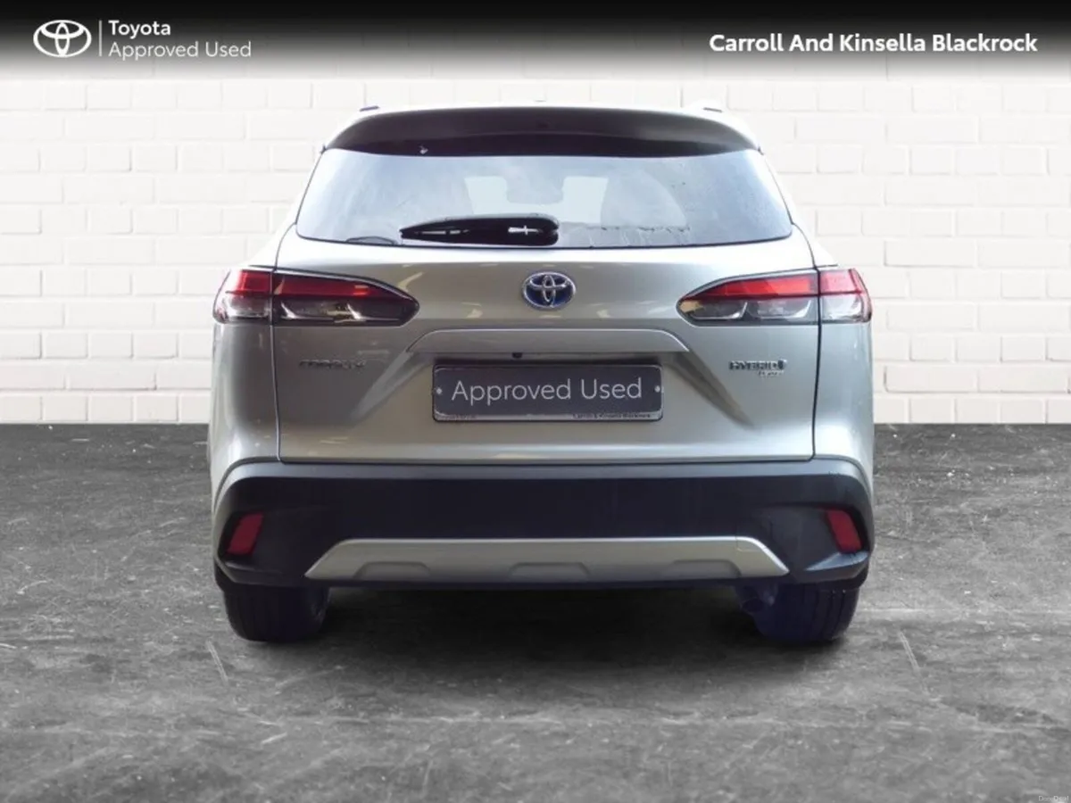 Toyota Corolla Cross Hybrid Sport 2.0 - Image 4