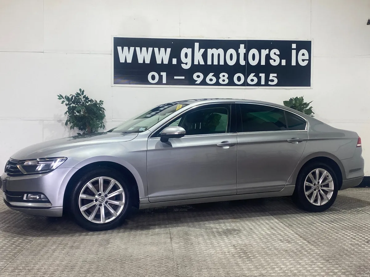 Volkswagen Passat 2018//SAT NAV//CAMERA// - Image 3