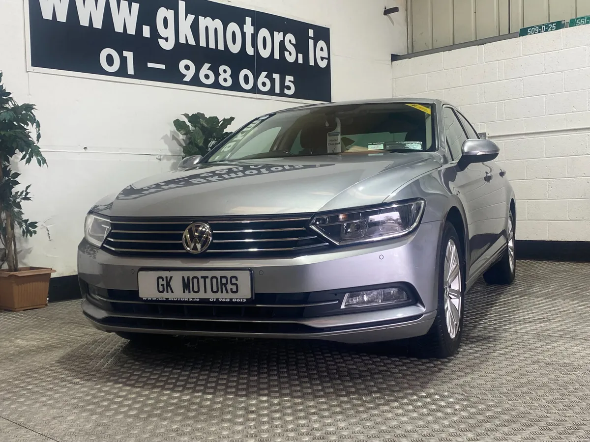 Volkswagen Passat 2018//SAT NAV//CAMERA// - Image 4