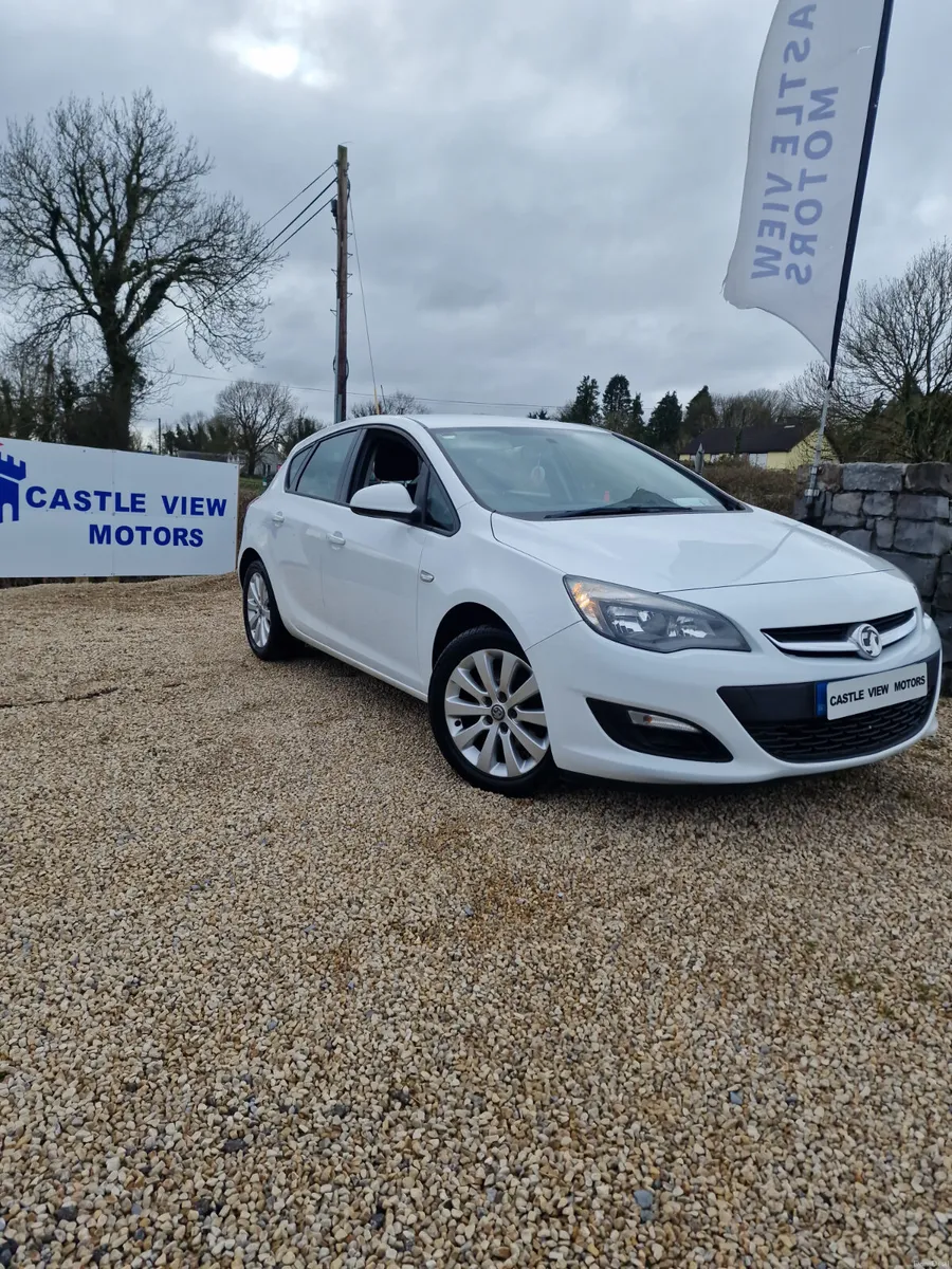 15 Vauxhall Astra 1.6 Diesel Mint 1 owner - Image 1