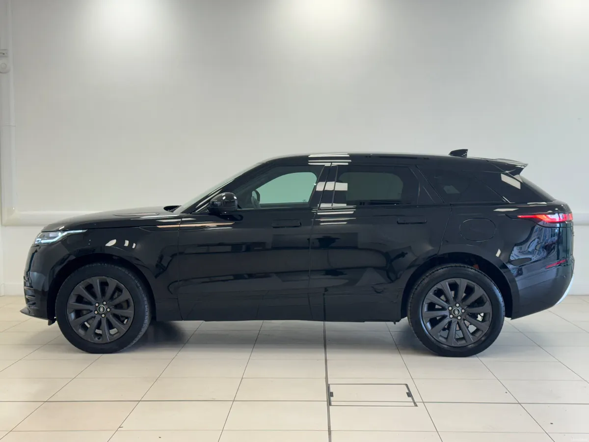 Land Rover Range Rover Velar 2023 - Image 4